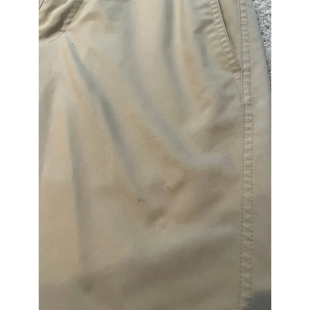 Khaki Columbia Shorts (32)